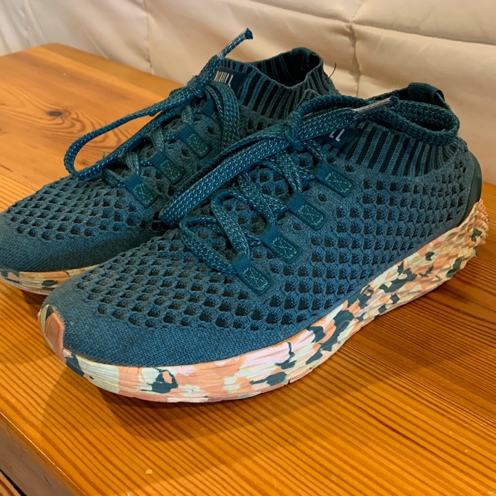 No bull running shoes